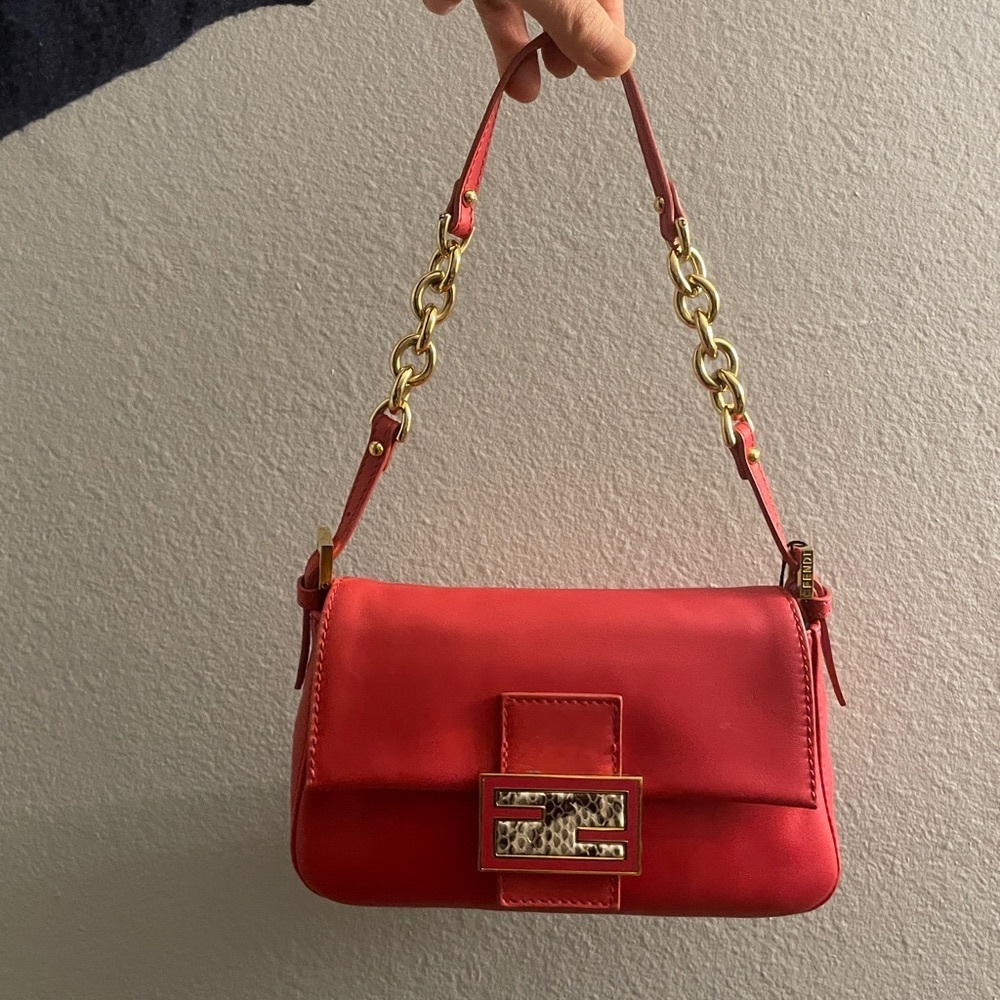 ❌SOLD❌ Great Condition Fendi Mama Baguette